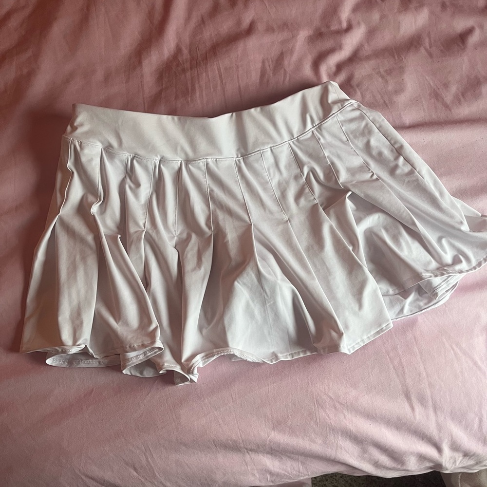 Prince Women's White Pleated Skirt